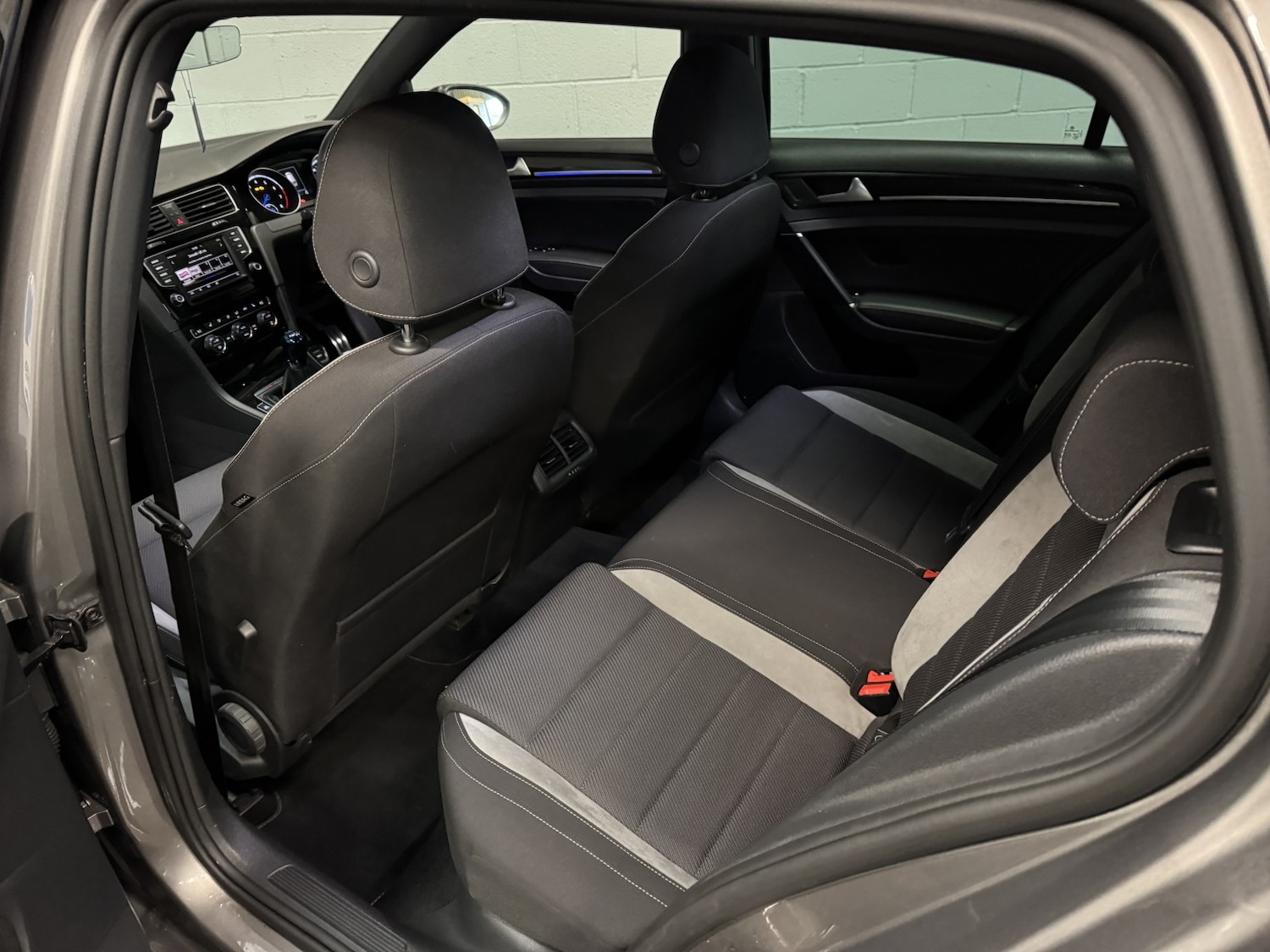 Used Volkswagen Golf 2017 for sale - 76624421: Photo 34