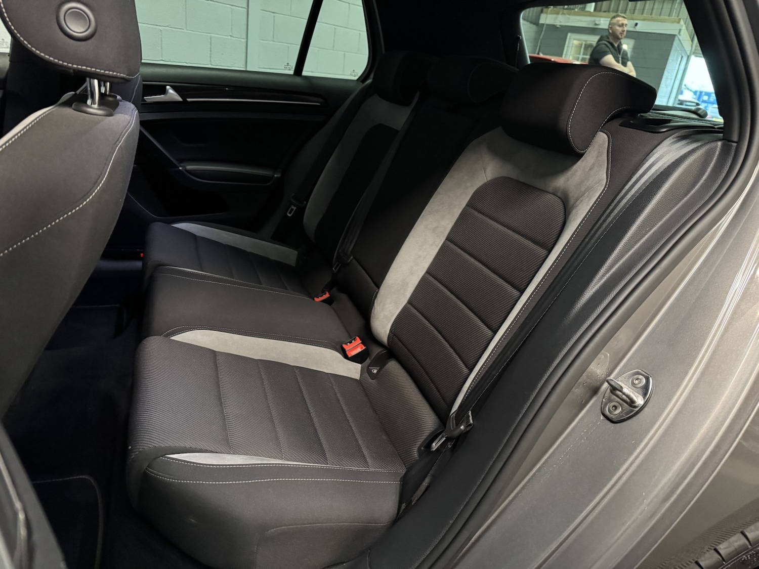 Used Volkswagen Golf 2017 for sale - 76624421: Photo 35