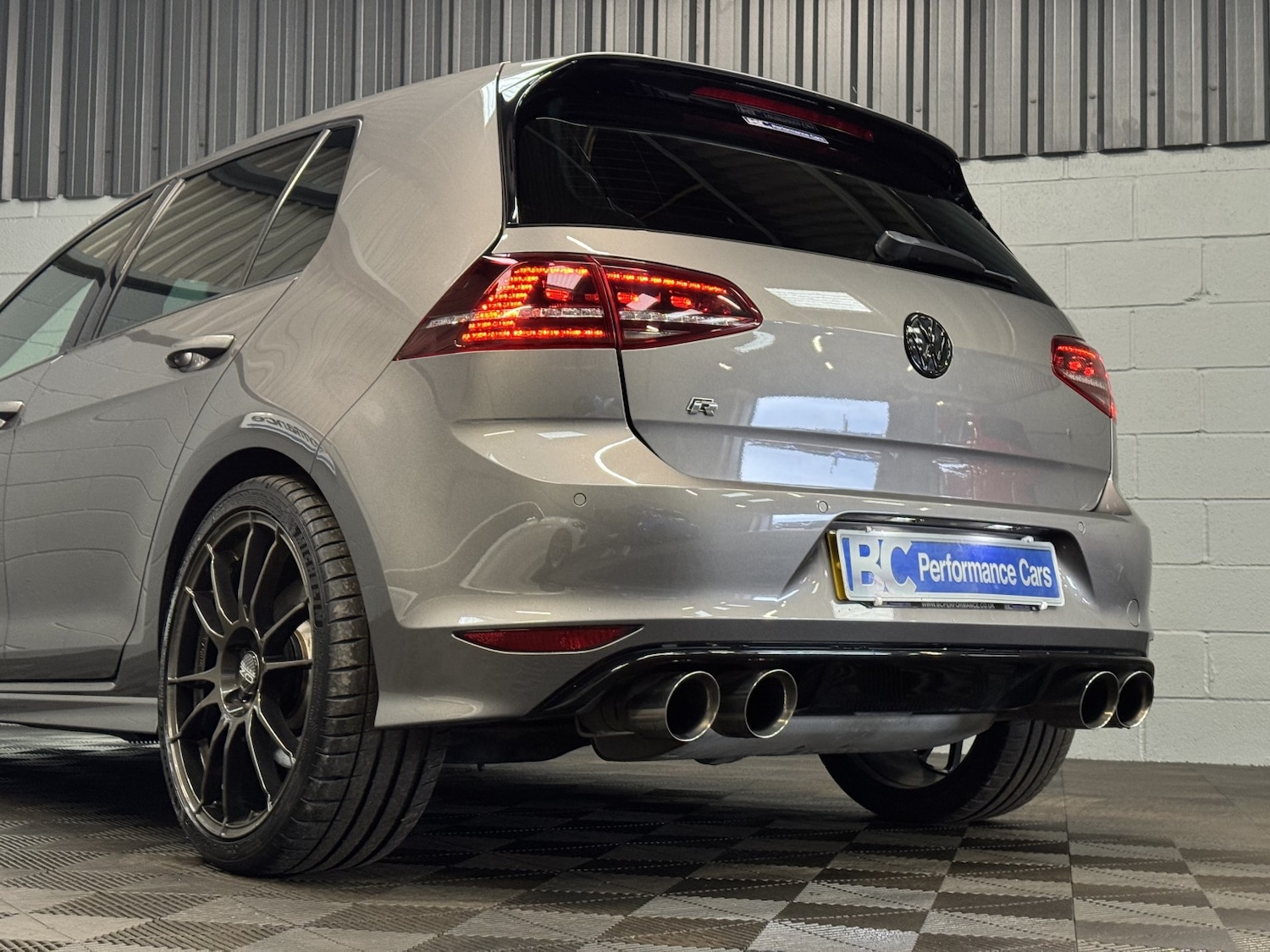 Used Volkswagen Golf 2017 for sale - 76624421: Photo 6