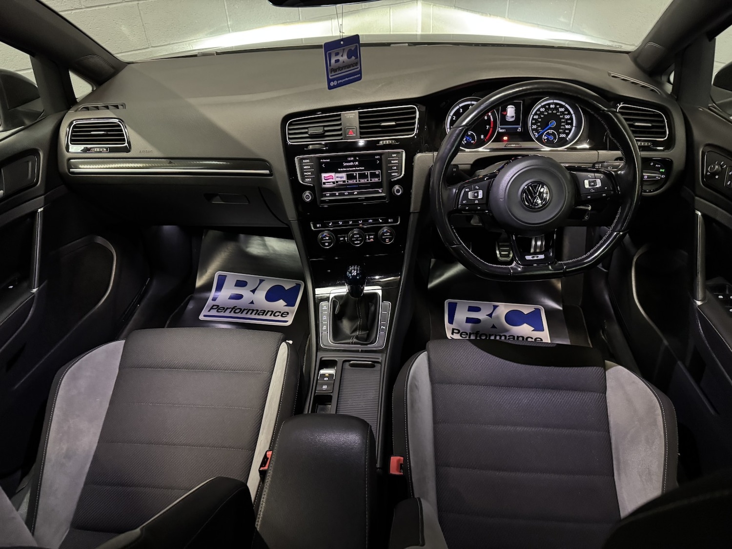 Used Volkswagen Golf 2017 for sale - 76624421: Photo 8