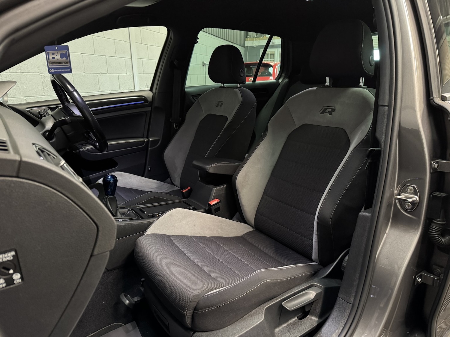 Used Volkswagen Golf 2017 for sale - 76624421: Photo 9