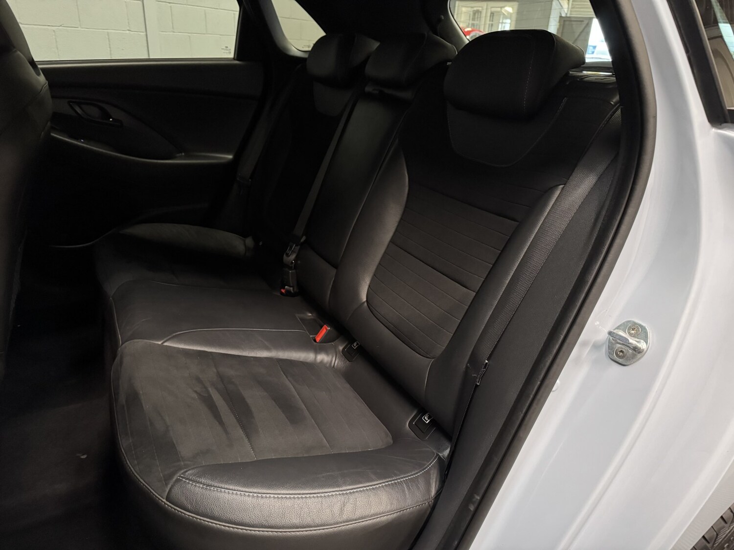 Used Hyundai i30 2018 for sale - 76305610: Photo 43
