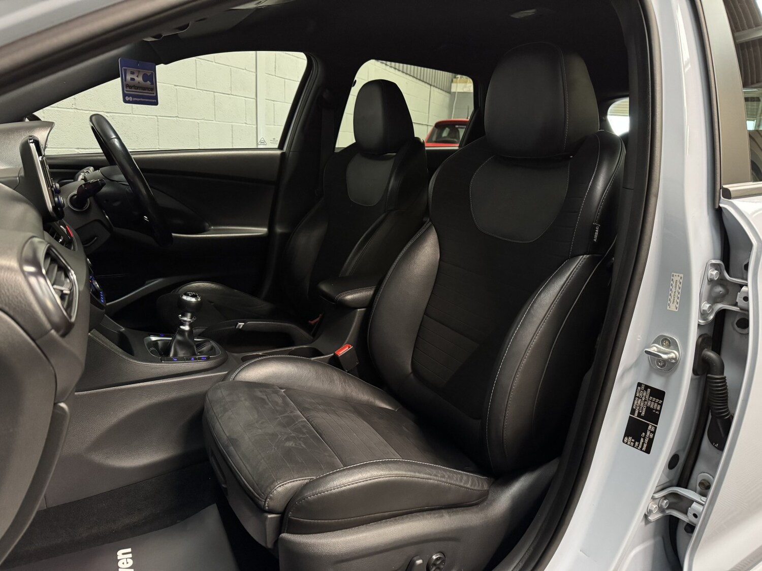 Used Hyundai i30 2018 for sale - 76305610: Photo 48