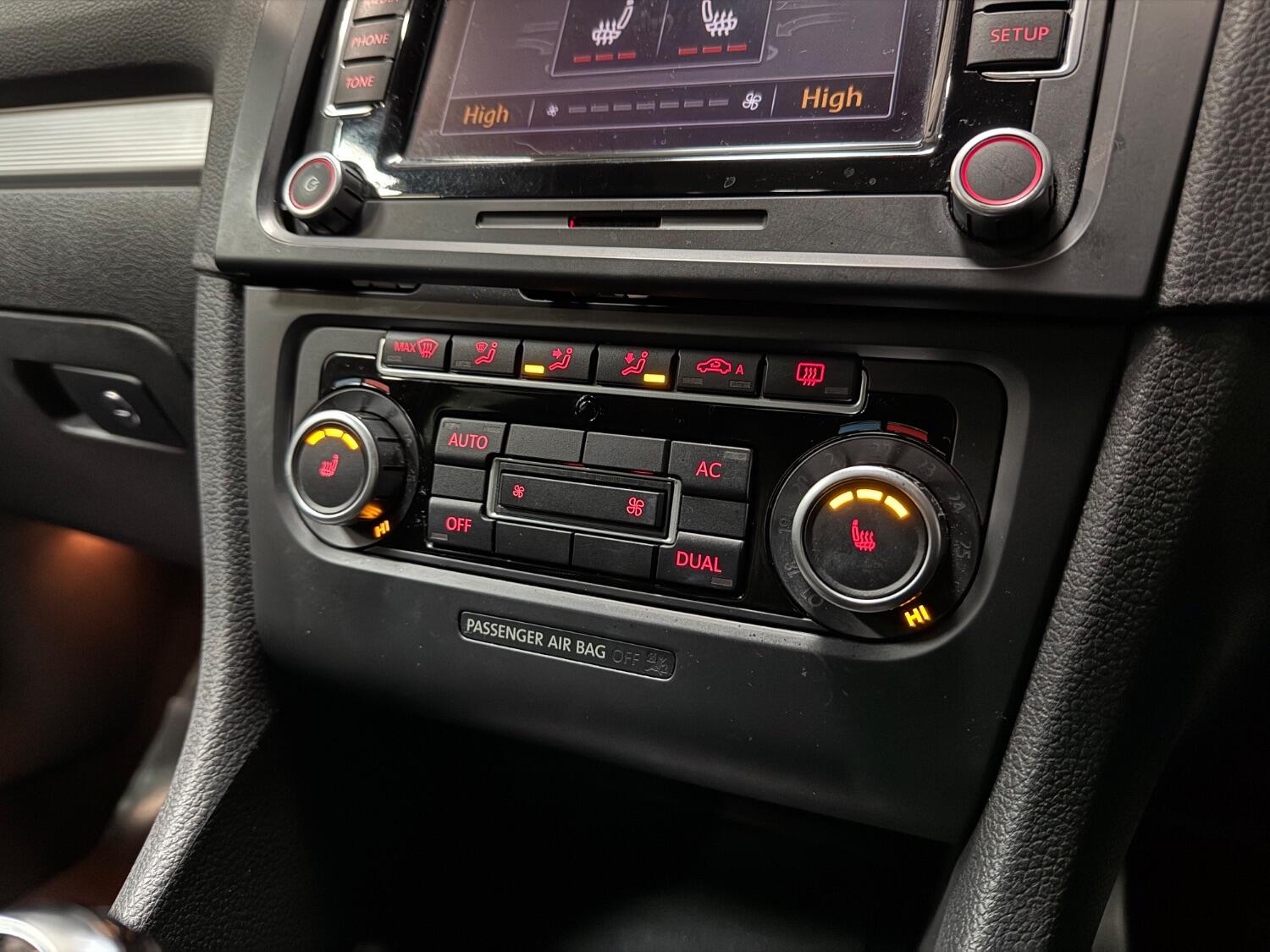 Used Volkswagen Golf 2010 for sale - 77997300: Photo 15