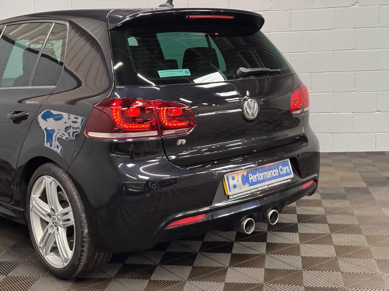 Used Volkswagen Golf 2010 for sale - 77997300: Photo 39