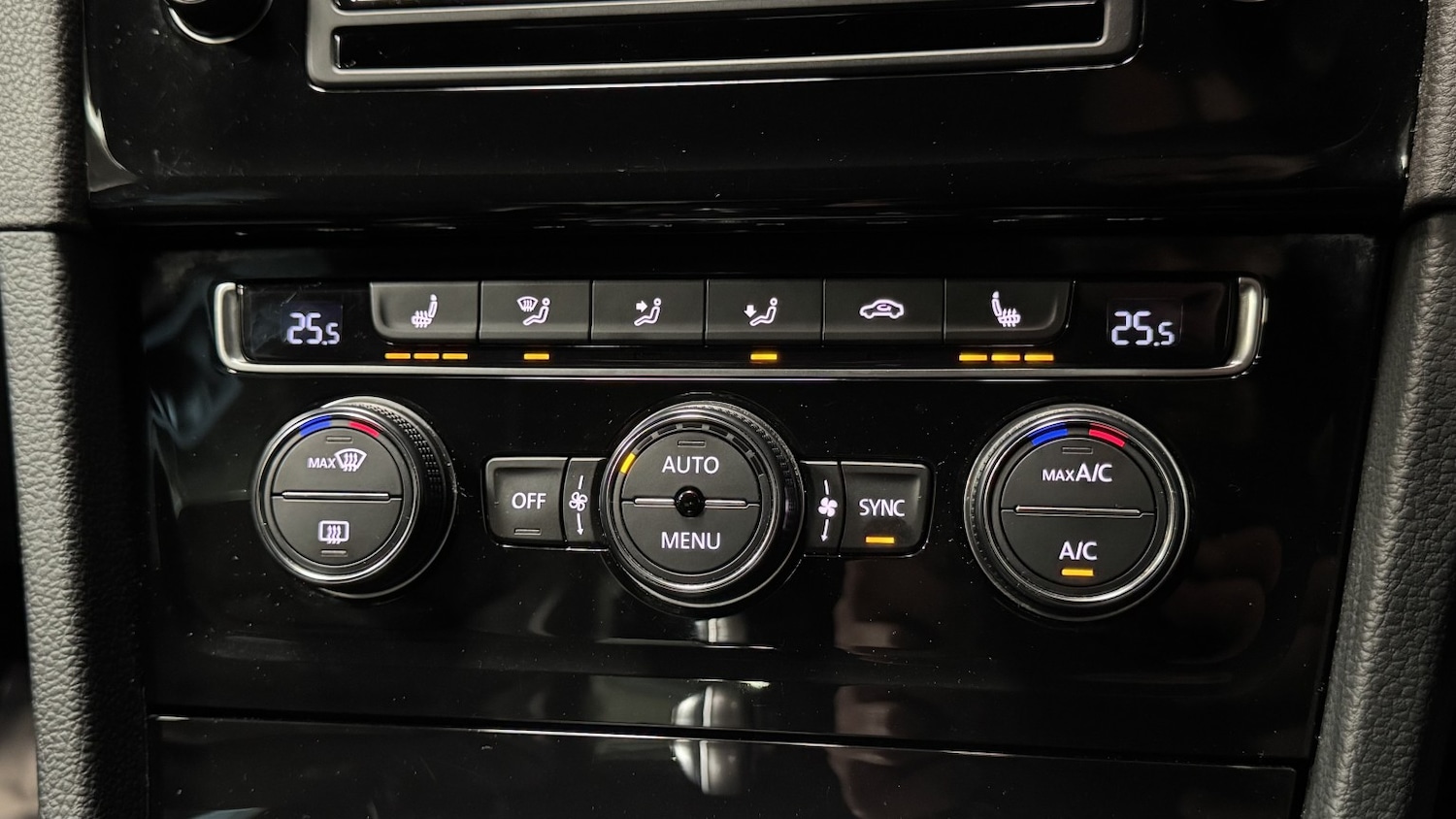 Used Volkswagen Golf 2015 for sale - 77997214: Photo 10