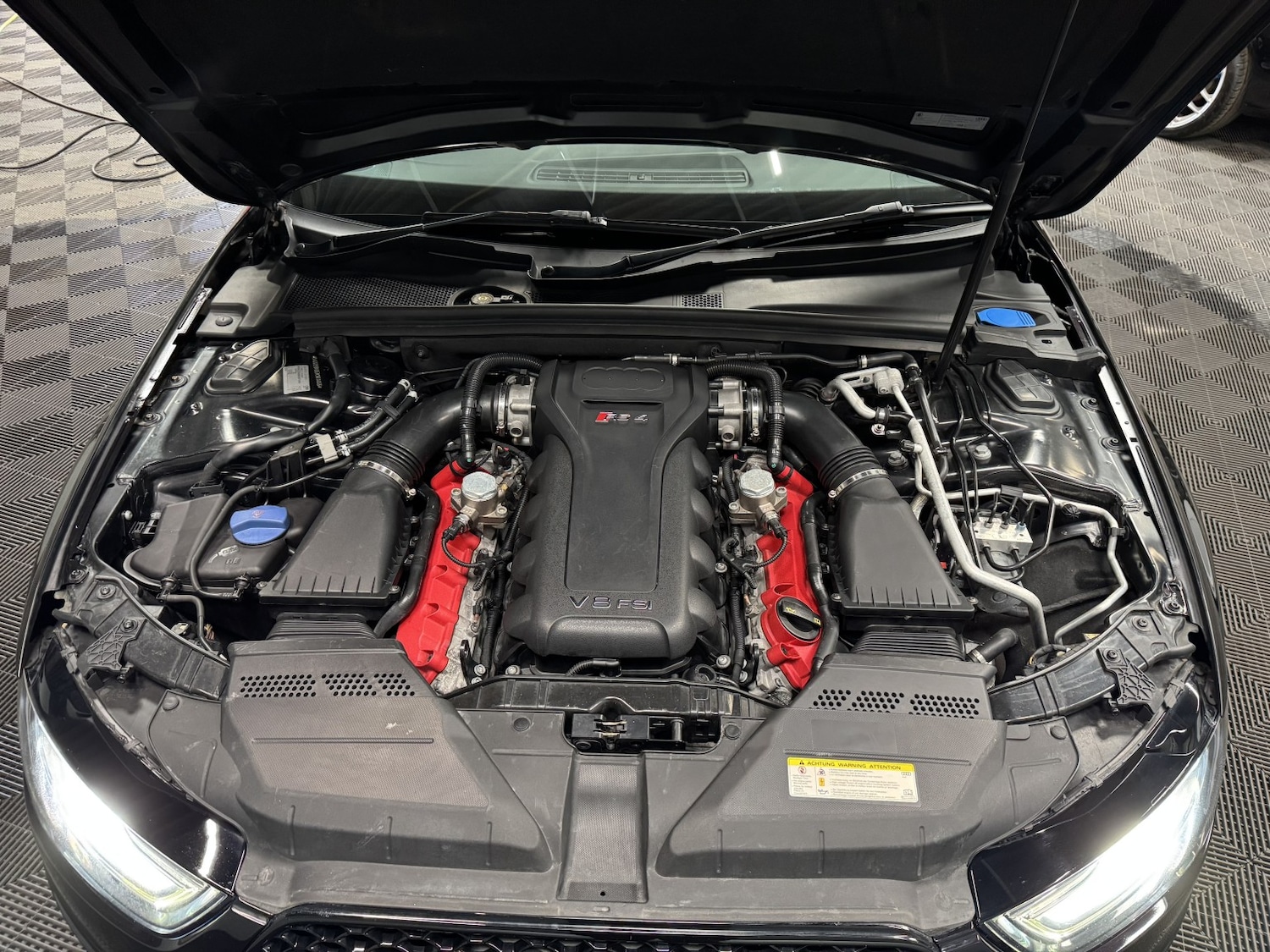 Used Audi RS4 2014 for sale - 76316409: Photo 77