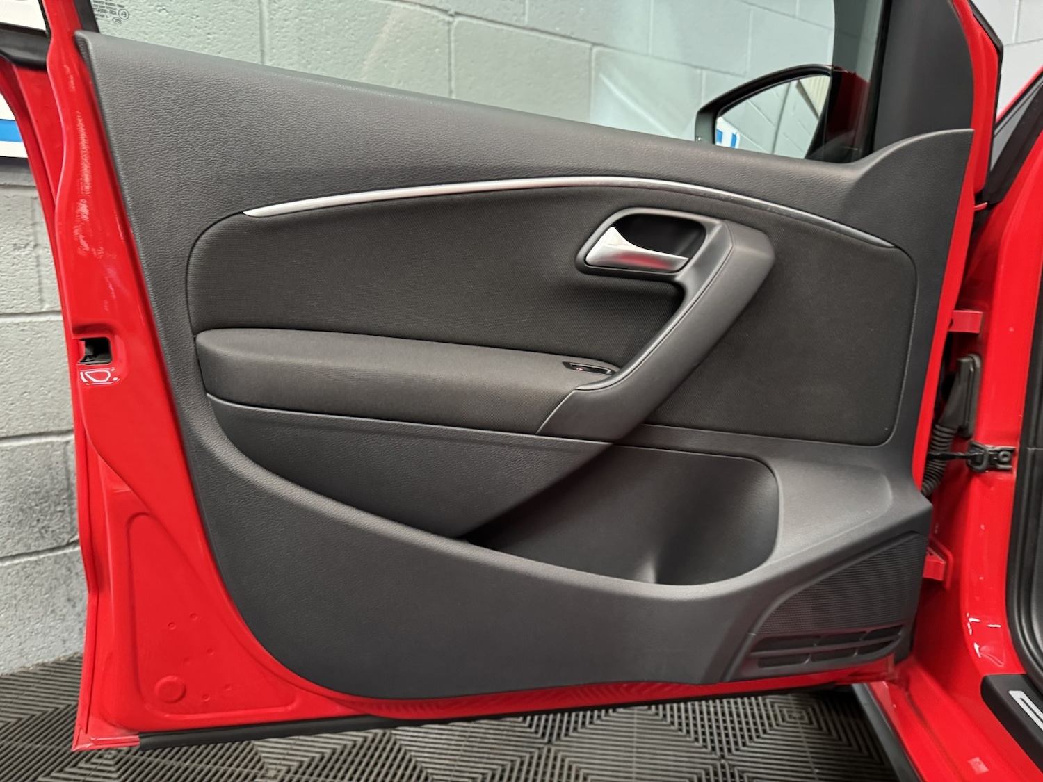 Used Volkswagen Polo 2016 for sale - 77836813: Photo 41