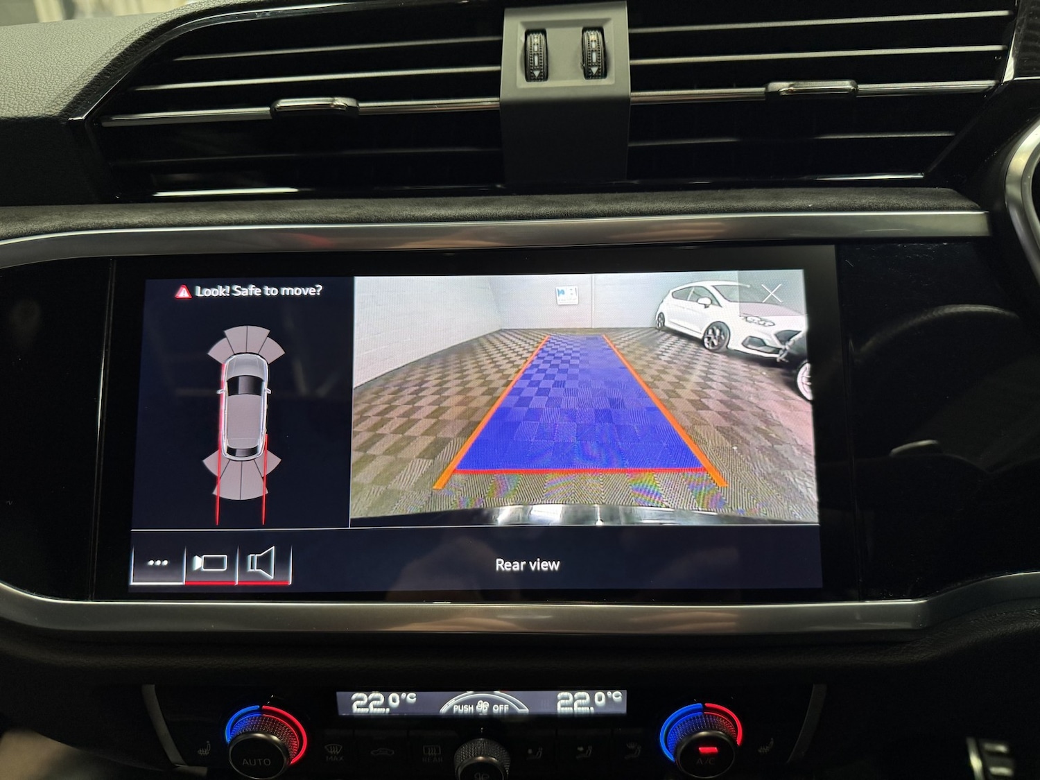 Used Audi RS Q3 2021 for sale - 76237150: Photo 13