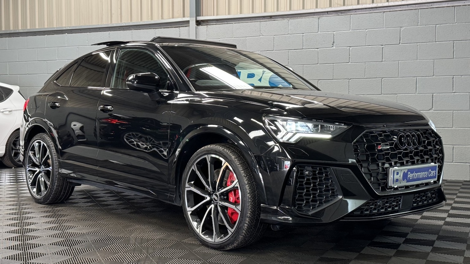 Used Audi RS Q3 2021 for sale - 76237150: Photo 2