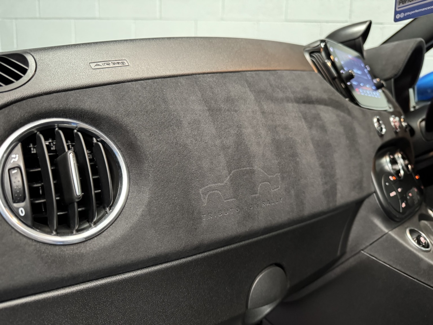 Used Abarth 695 2023 for sale - 77656322: Photo 11