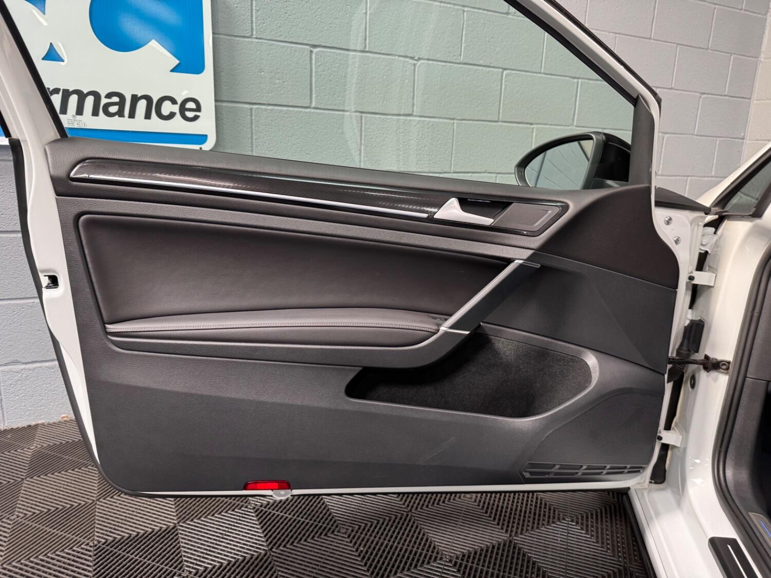 Used Volkswagen Golf 2016 for sale - 77668678: Photo 39