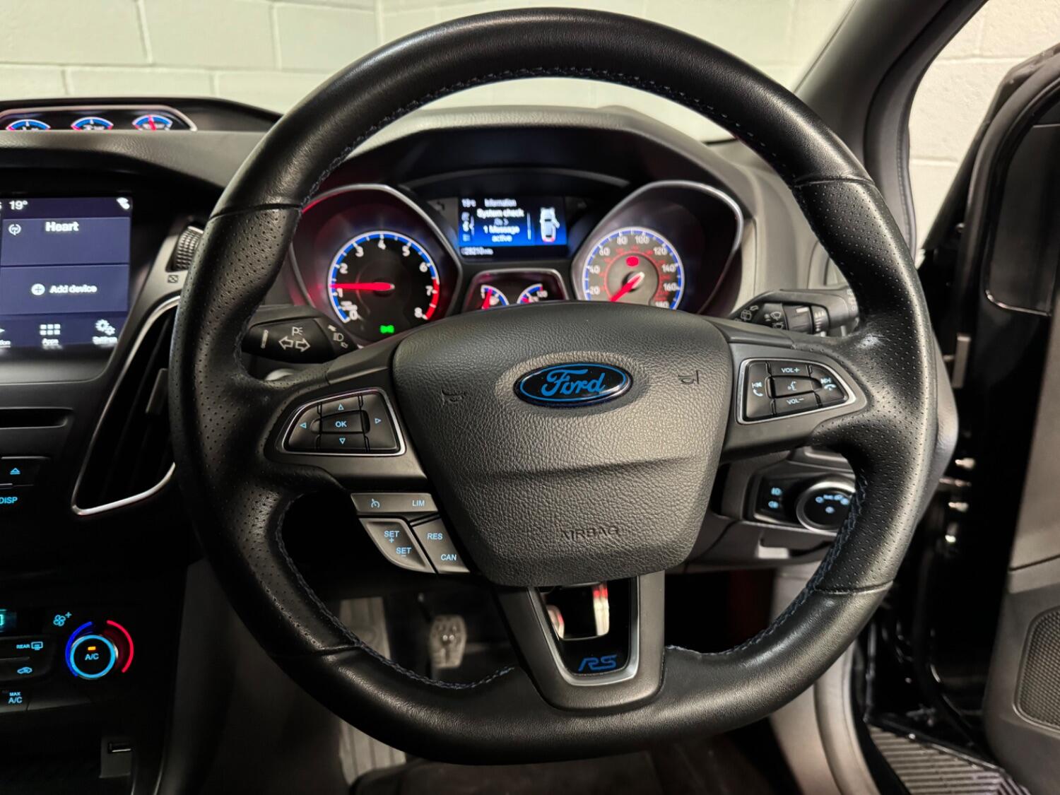 Used Ford Focus 2017 for sale - 76471231: Photo 14