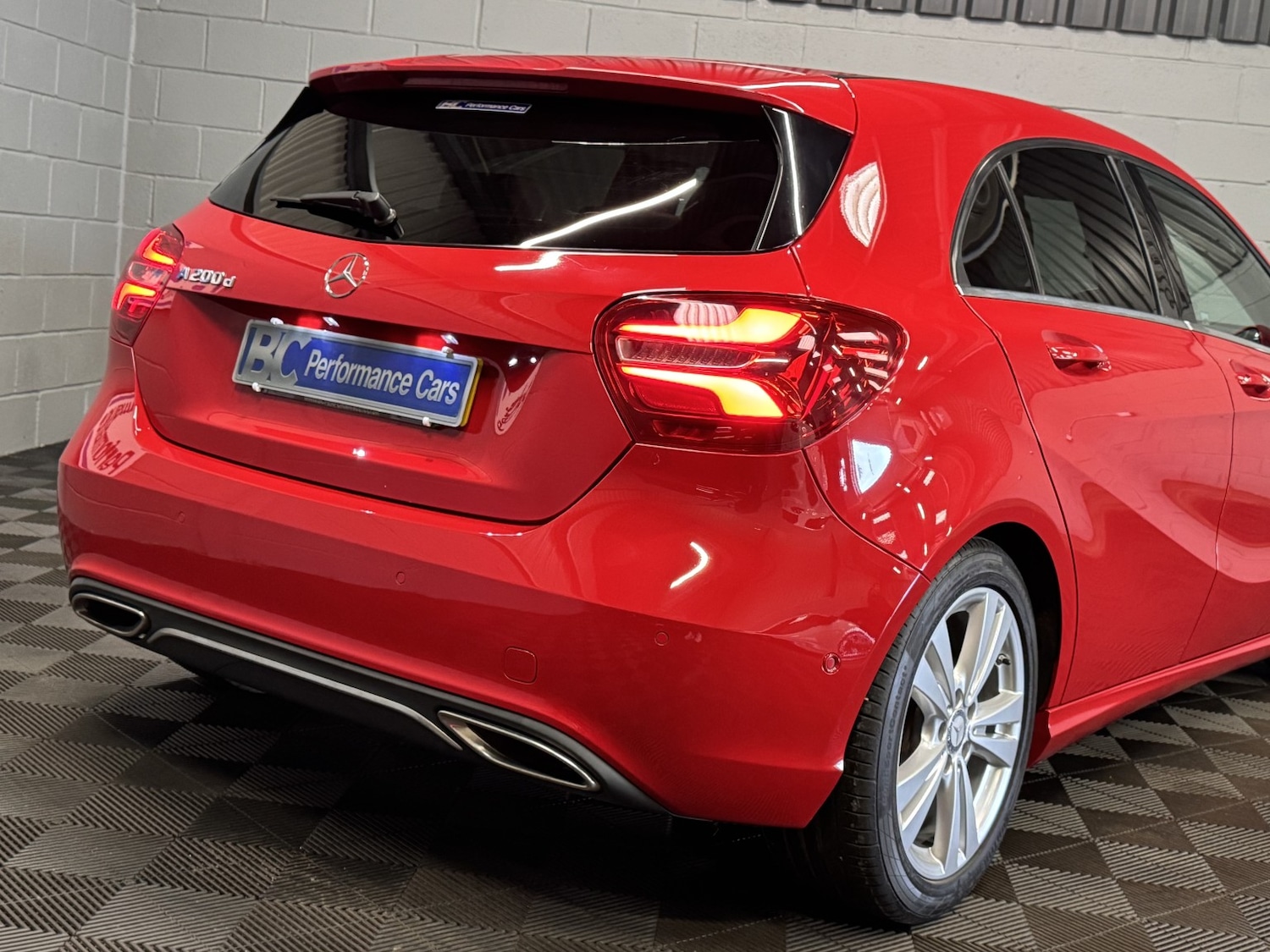 Used Mercedes-Benz A-Class 2017 for sale - 78045693: Photo 3