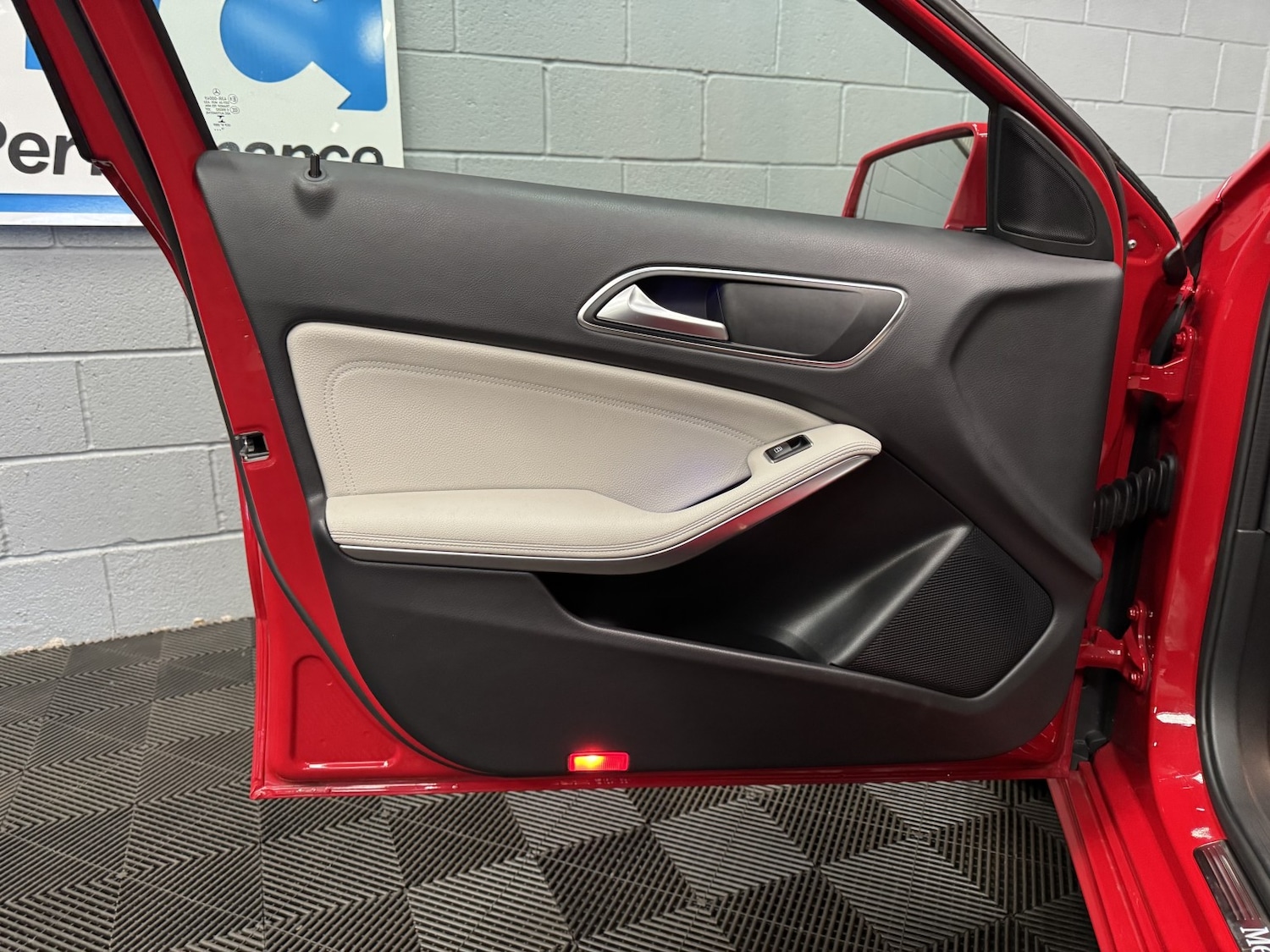 Used Mercedes-Benz A-Class 2017 for sale - 78045693: Photo 38