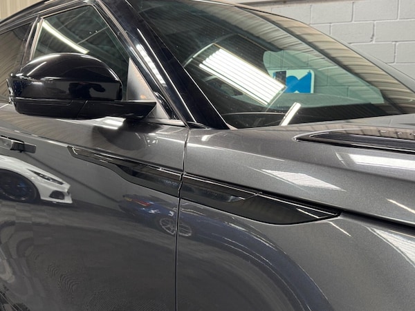 Used Land Rover Range Rover Velar 2018 for sale - 76305549: Photo 40