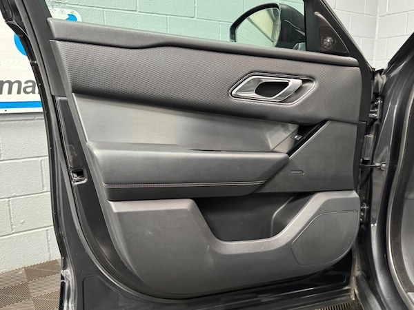 Used Land Rover Range Rover Velar 2018 for sale - 76305549: Photo 51