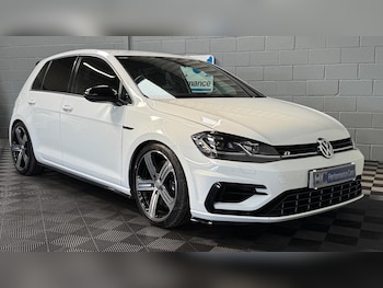 Used Volkswagen Golf 2017 for sale - 76070386: Photo