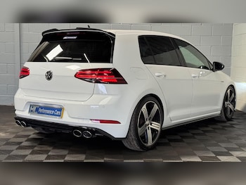 Used Volkswagen Golf 2017 for sale - 76070386: Photo
