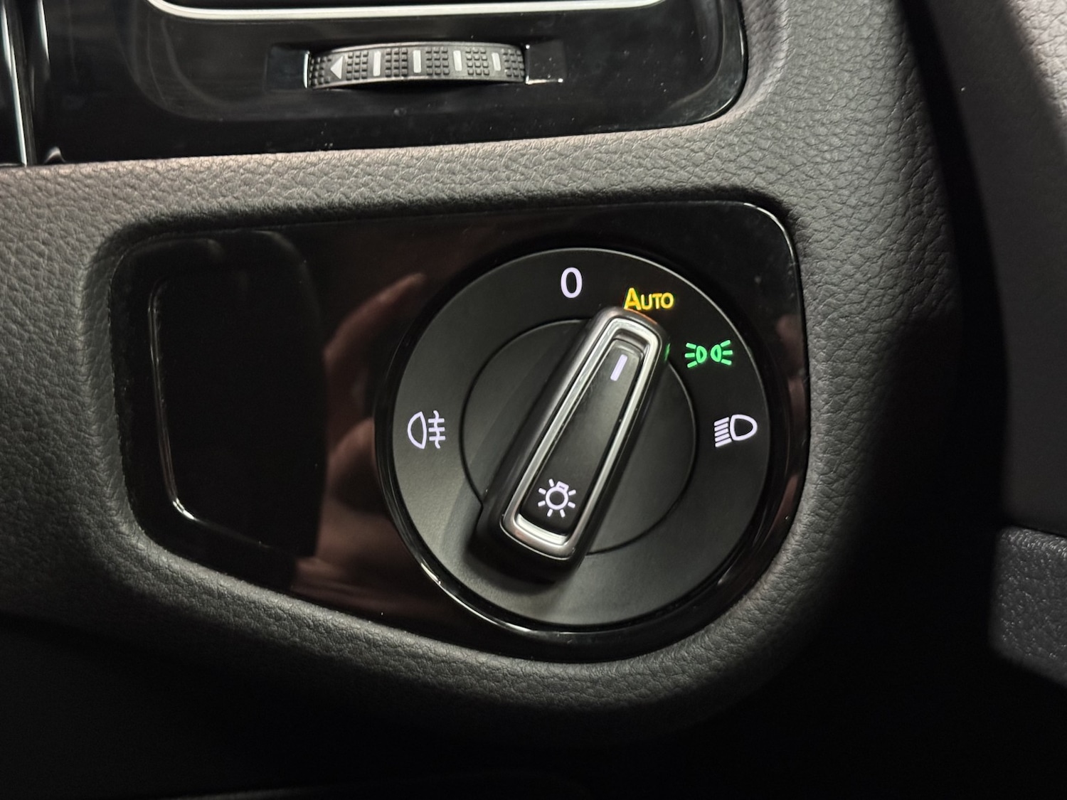 Used Volkswagen Golf 2016 for sale - 77522054: Photo 51