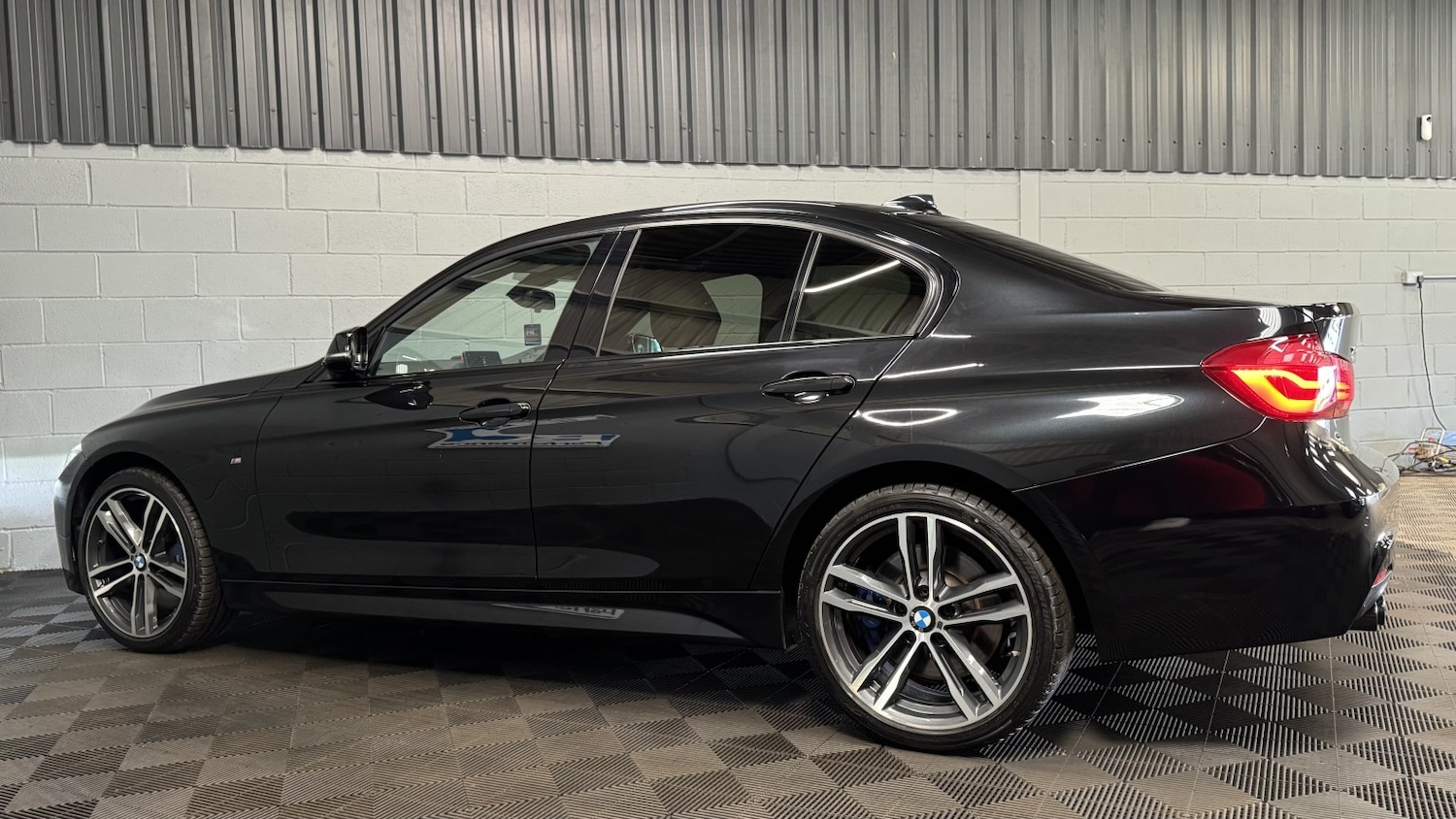 Used BMW 3 Series 2017 for sale - 77836821: Photo 36