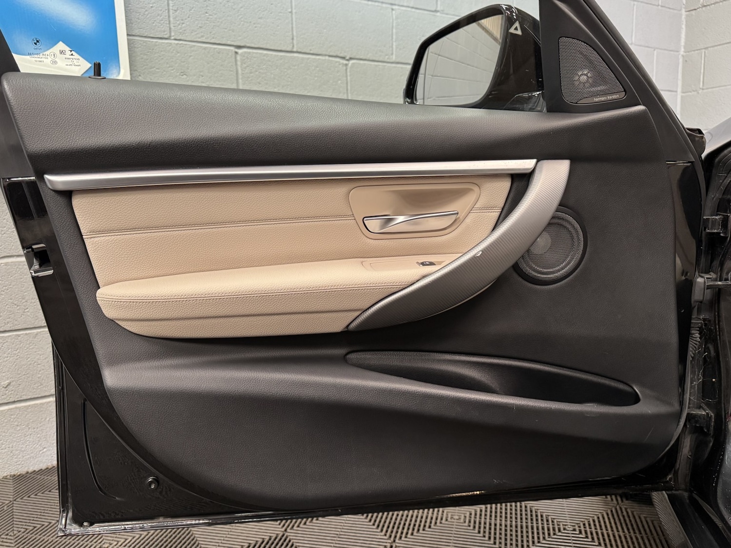 Used BMW 3 Series 2017 for sale - 77836821: Photo 45