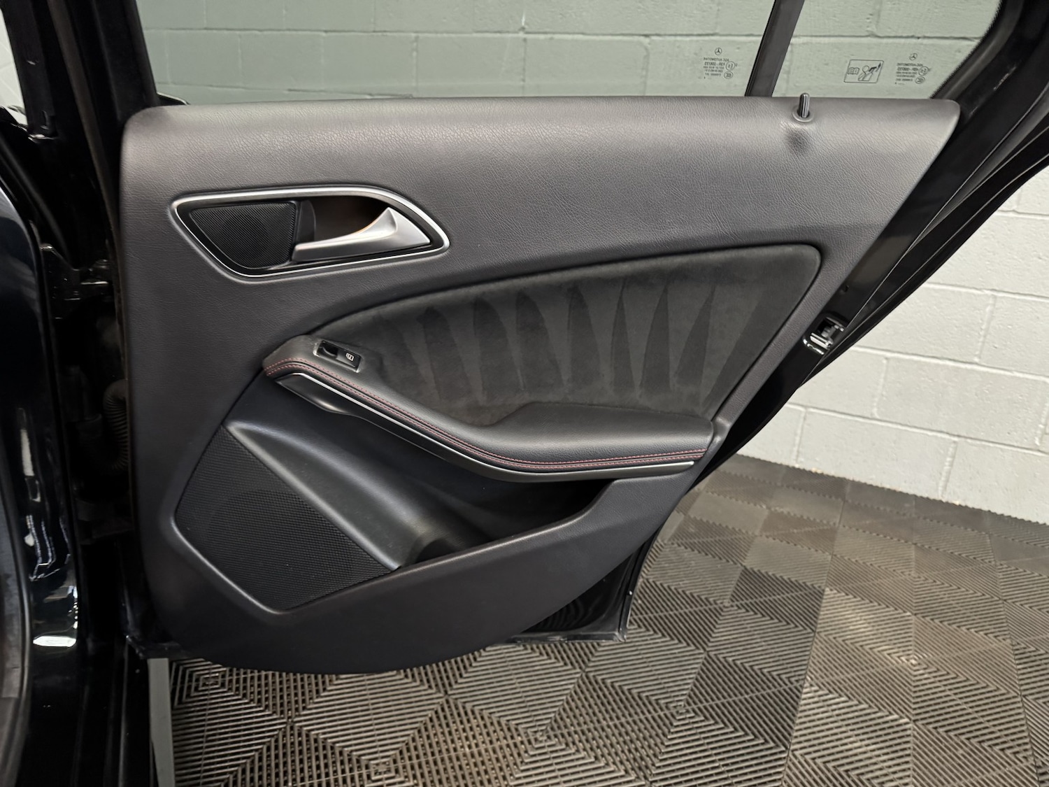 Used Mercedes-Benz A-Class 2014 for sale - 77622384: Photo 44