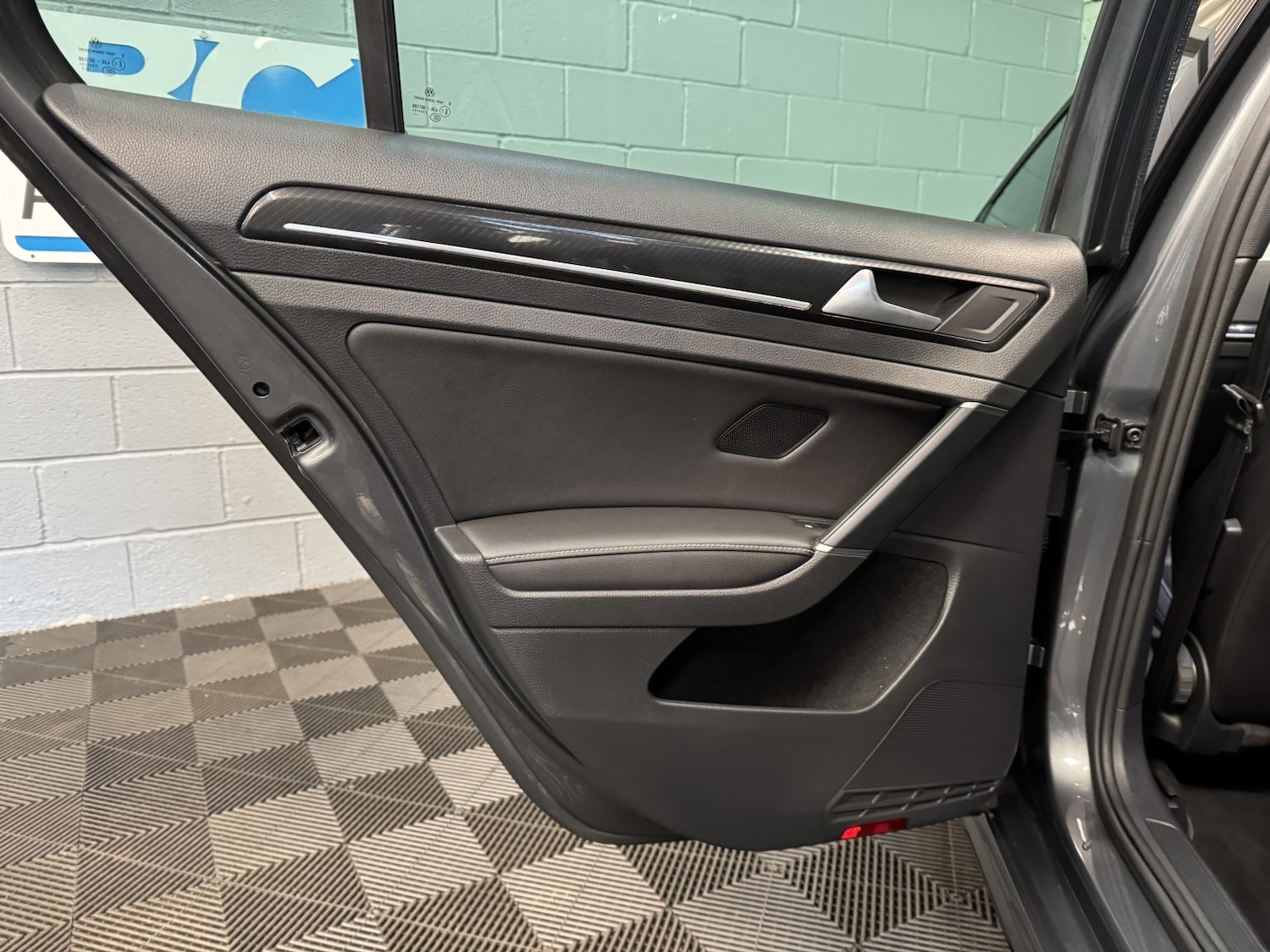 Used Volkswagen Golf 2017 for sale - 77616317: Photo 40