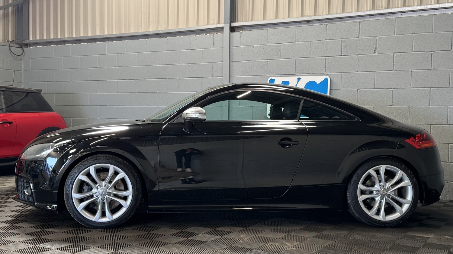 Used Audi TT 2009 for sale - 77921379: Photo 25