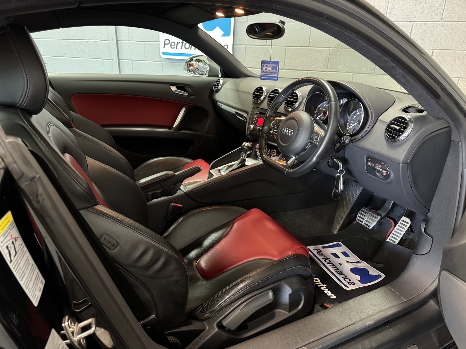 Used Audi TT 2009 for sale - 77921379: Photo 36