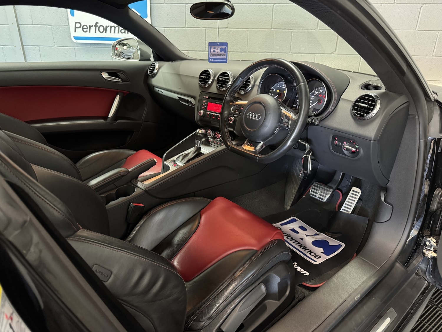 Used Audi TT 2009 for sale - 77921379: Photo 37