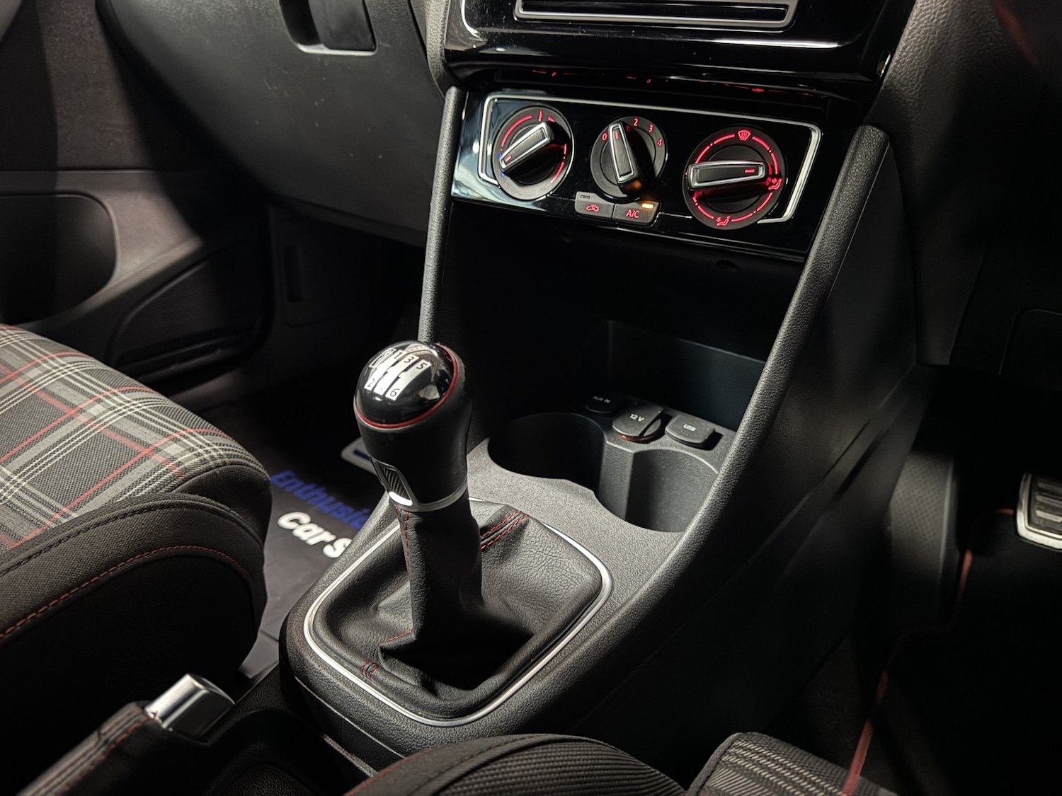 Used Volkswagen Polo 2016 for sale - 77997285: Photo 15