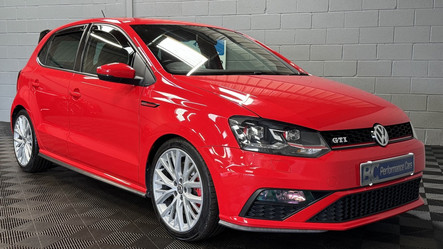 Used Volkswagen Polo 2016 for sale - 77997285: Photo 2