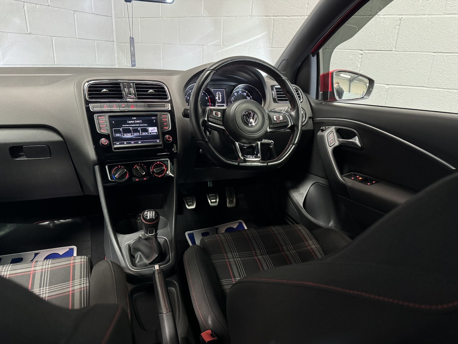 Used Volkswagen Polo 2016 for sale - 77997285: Photo 42