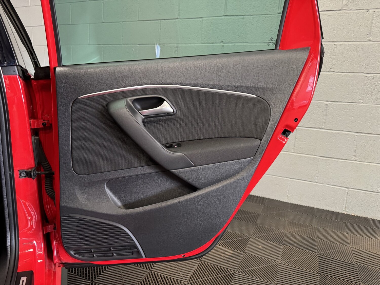 Used Volkswagen Polo 2016 for sale - 77997285: Photo 45