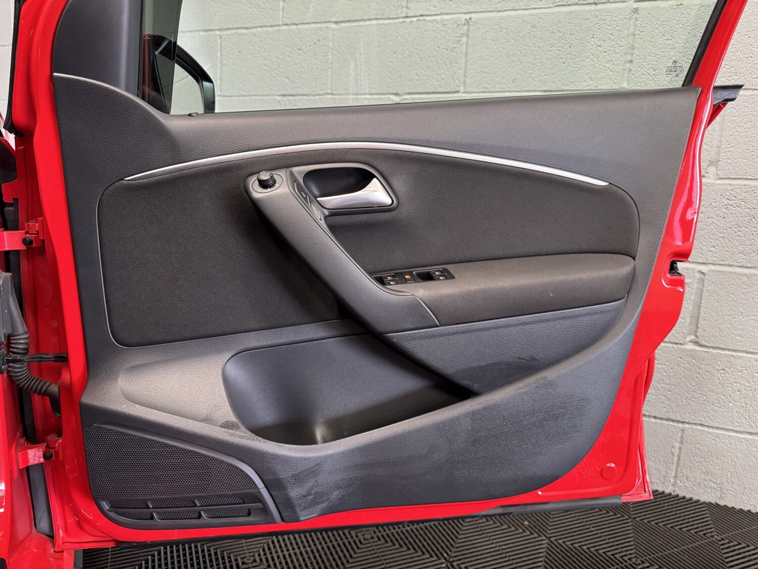 Used Volkswagen Polo 2016 for sale - 77997285: Photo 51