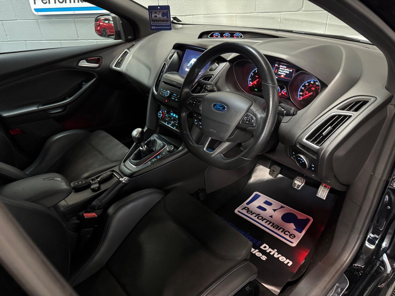 Used Ford Focus 2017 for sale - 76762131: Photo 11