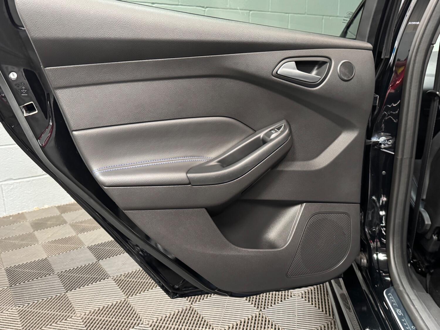 Used Ford Focus 2017 for sale - 76762131: Photo 35