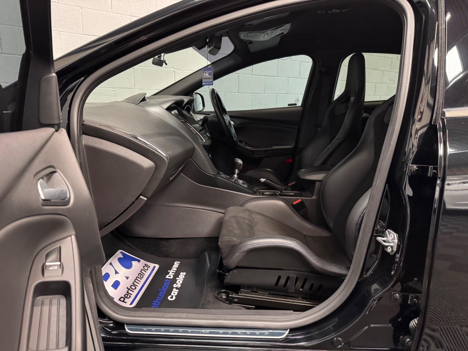 Used Ford Focus 2017 for sale - 76762131: Photo 40