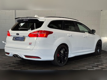 Used Ford Focus 2016 for sale - 75820829: Photo