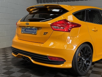 Used Ford Focus 2015 for sale - 79240233: Photo
