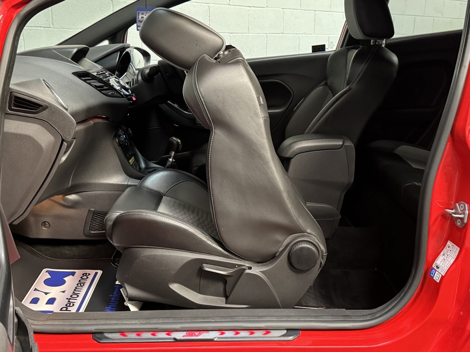 Used Ford Fiesta 2015 for sale - 76476961: Photo 35