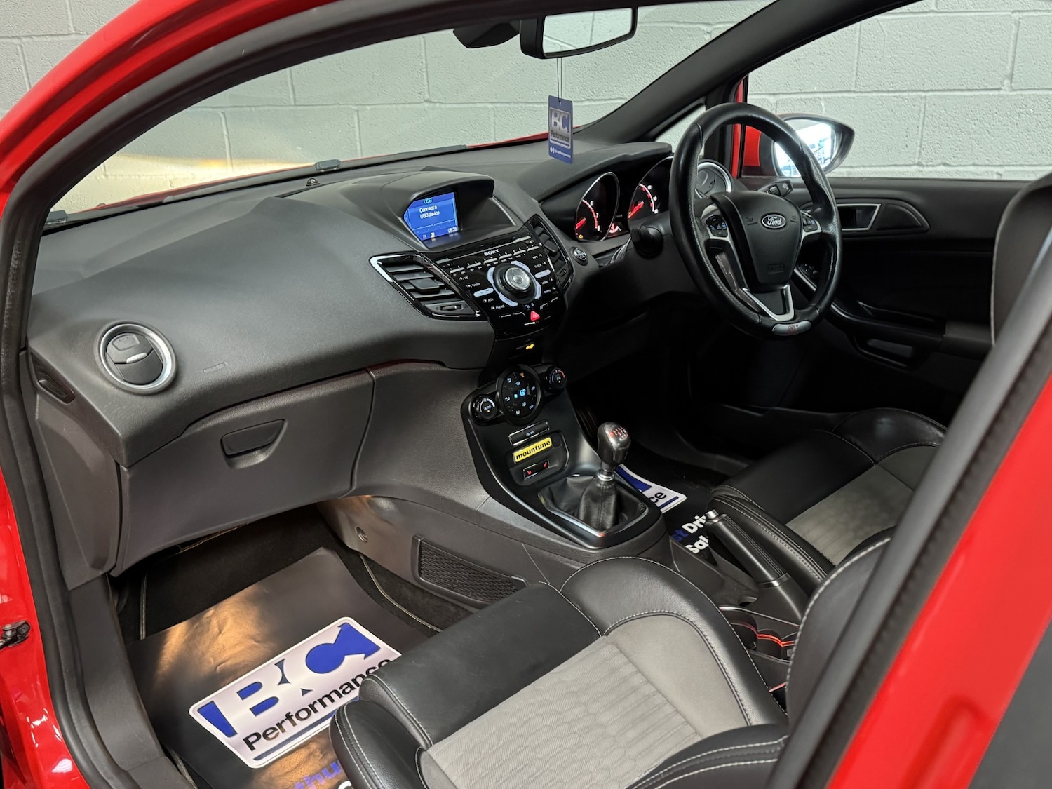 Used Ford Fiesta 2015 for sale - 76476961: Photo 38