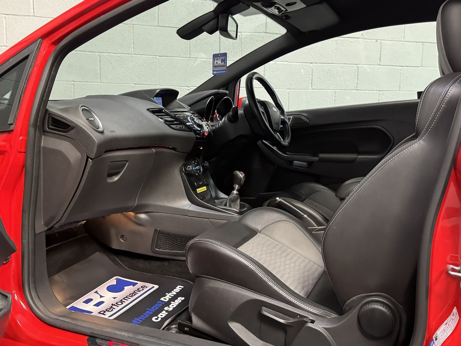 Used Ford Fiesta 2015 for sale - 76476961: Photo 39