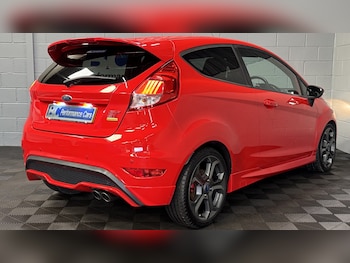 Used Ford Fiesta 2015 for sale - 76476961: Photo