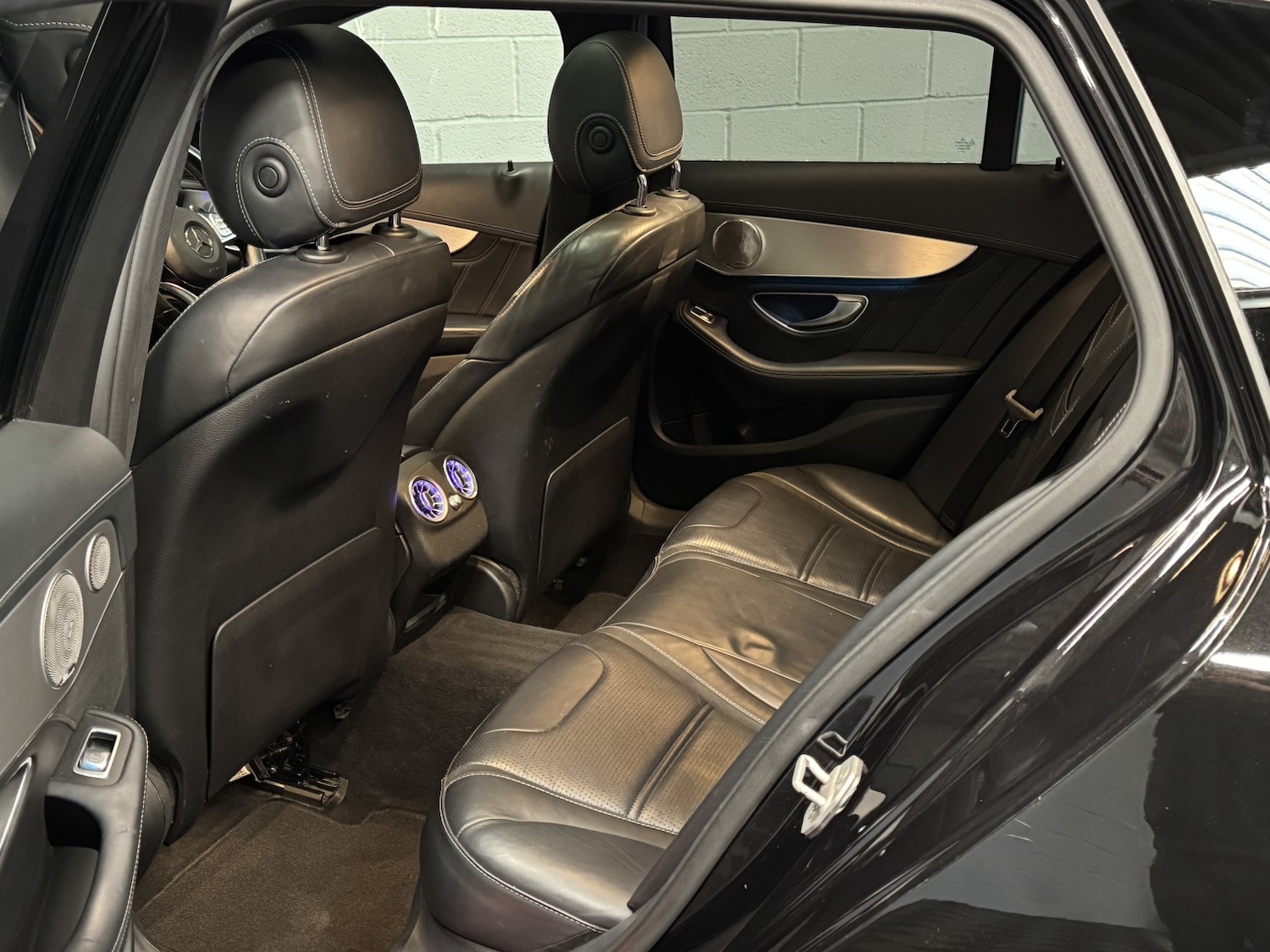 Used Mercedes-Benz C Class 2015 for sale - 77656329: Photo 43