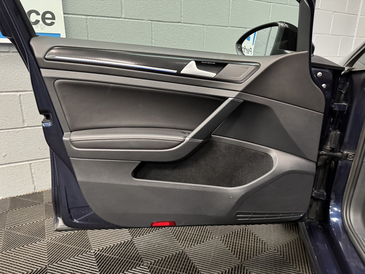 Used Volkswagen Golf 2016 for sale - 77201161: Photo 38