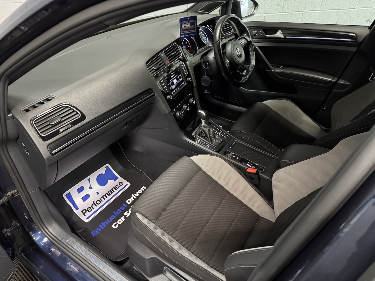 Used Volkswagen Golf 2016 for sale - 77201161: Photo 42