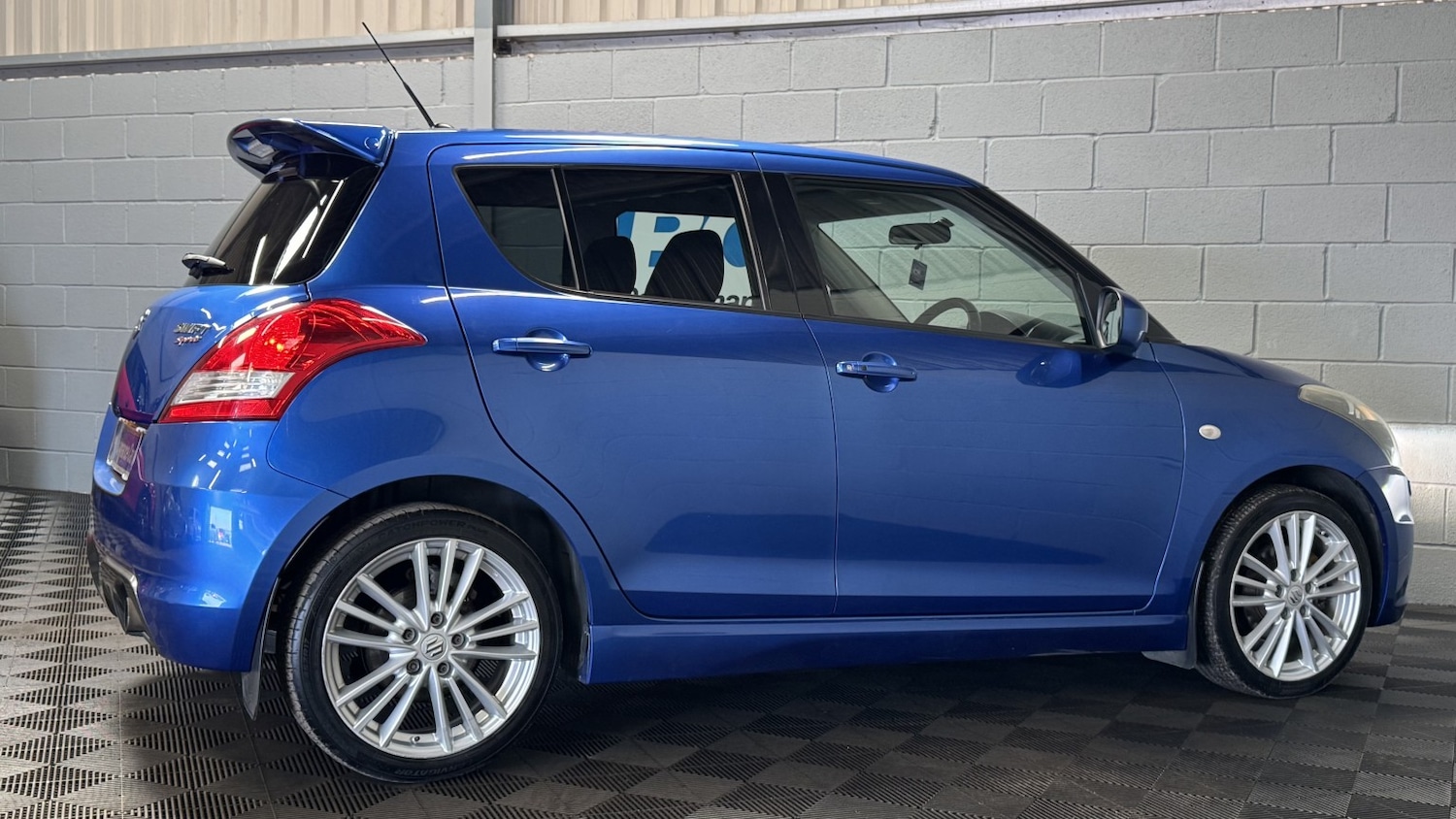 Used Suzuki Swift 2015 for sale - 77953977: Photo 27