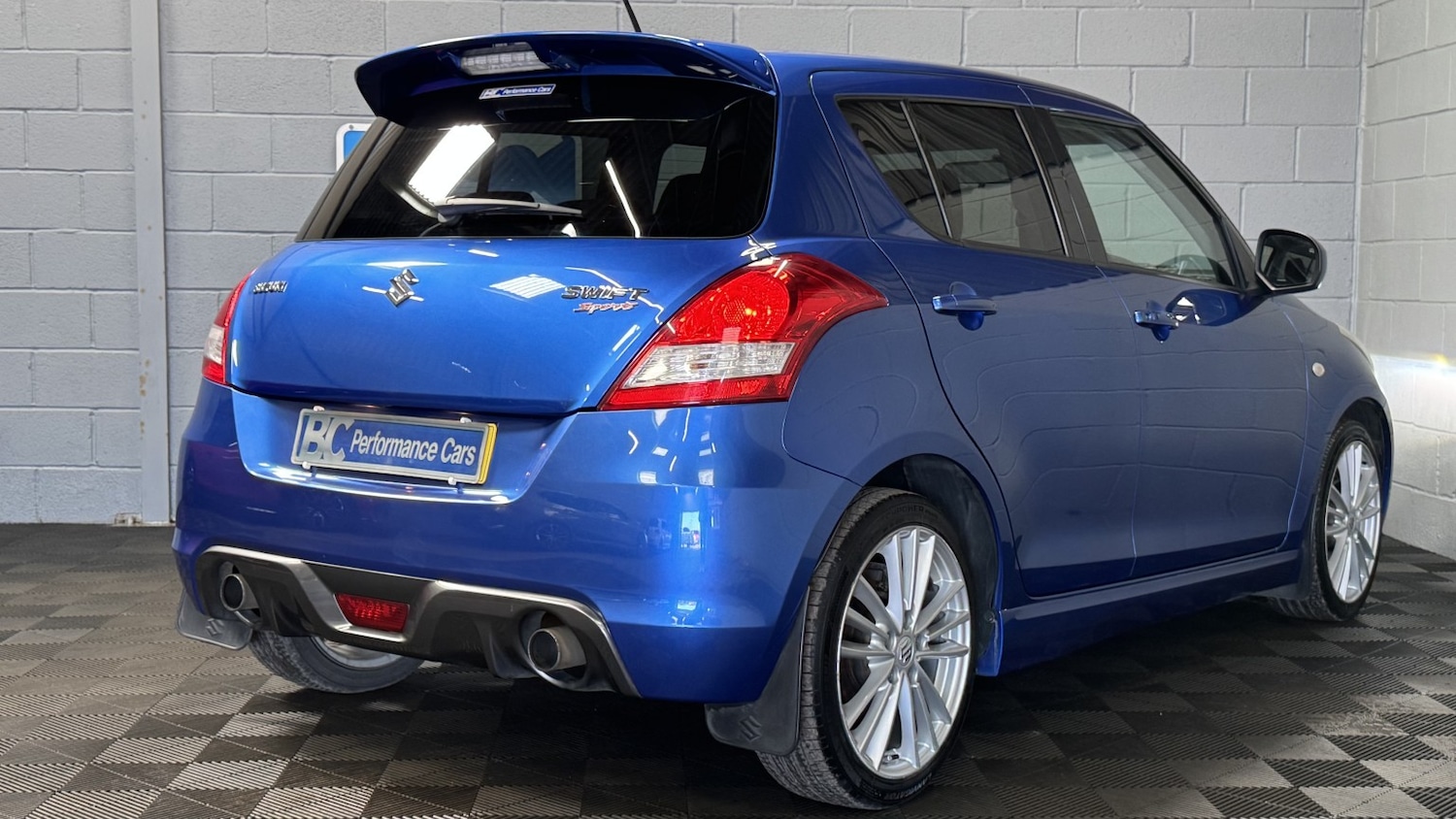 Used Suzuki Swift 2015 for sale - 77953977: Photo 4